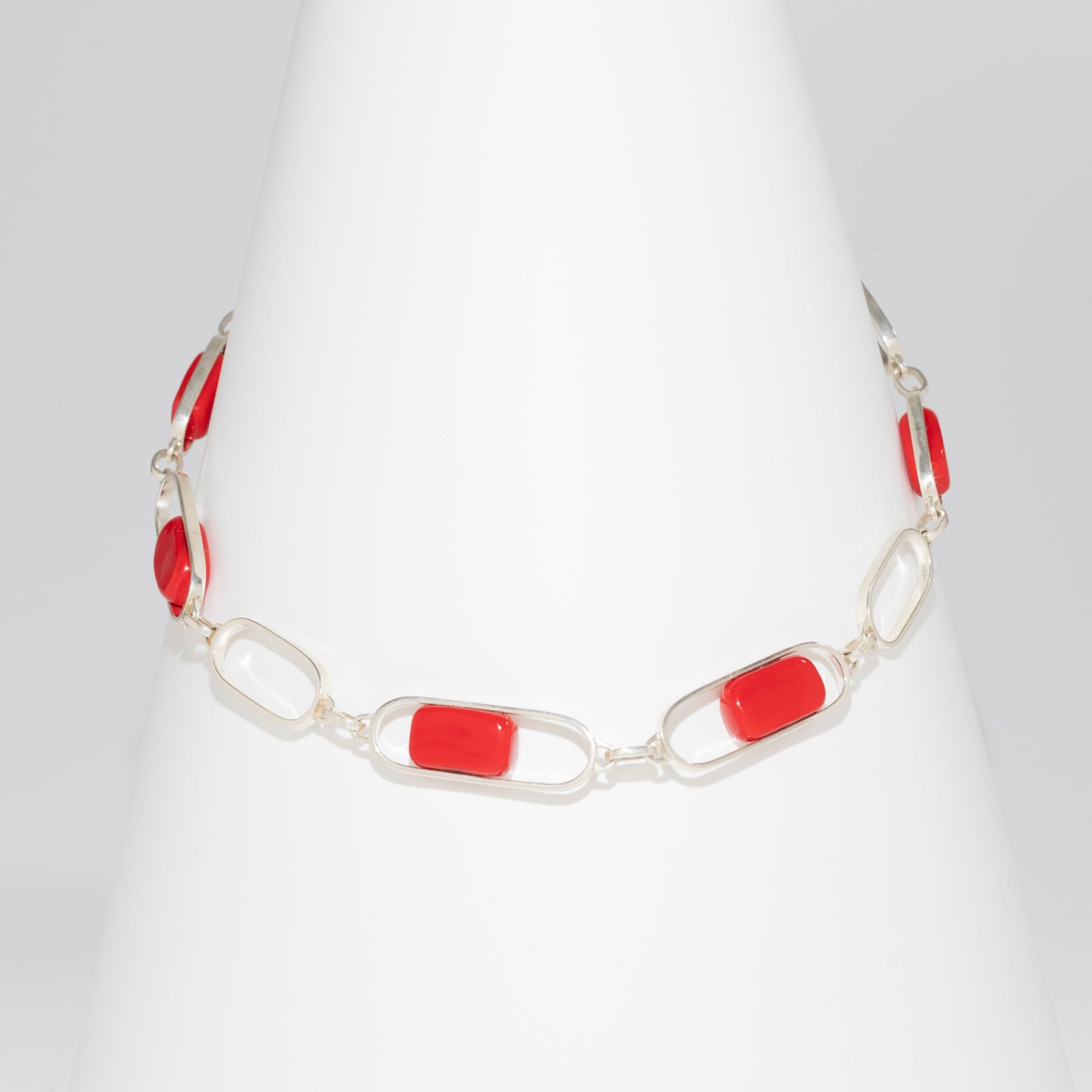 Empire Scarlet - Silver Necklace