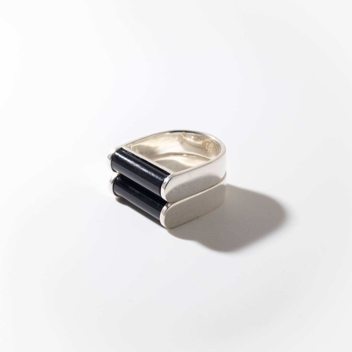 Juno Obsidian - Silver Ring